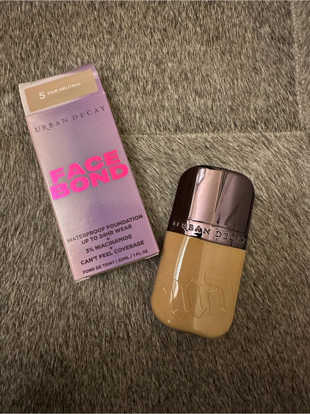NWT Urban Decay Face Bond Self Setting Waterproof Foundation in 5 Fair Neutral
